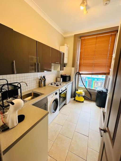 3 Notting Hill, Portobello Road-Amazing Location! London Eksteriør bilde