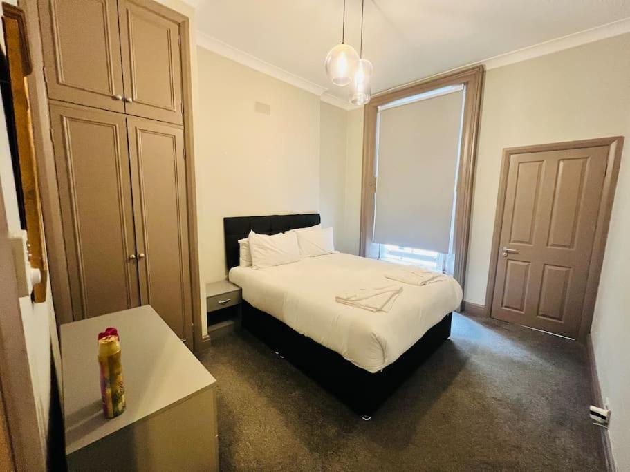 3 Notting Hill, Portobello Road-Amazing Location! London Eksteriør bilde