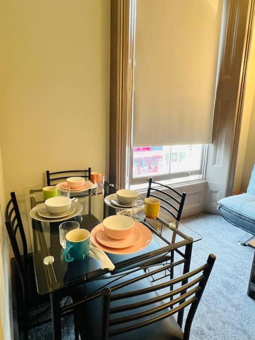 3 Notting Hill, Portobello Road-Amazing Location! London Eksteriør bilde